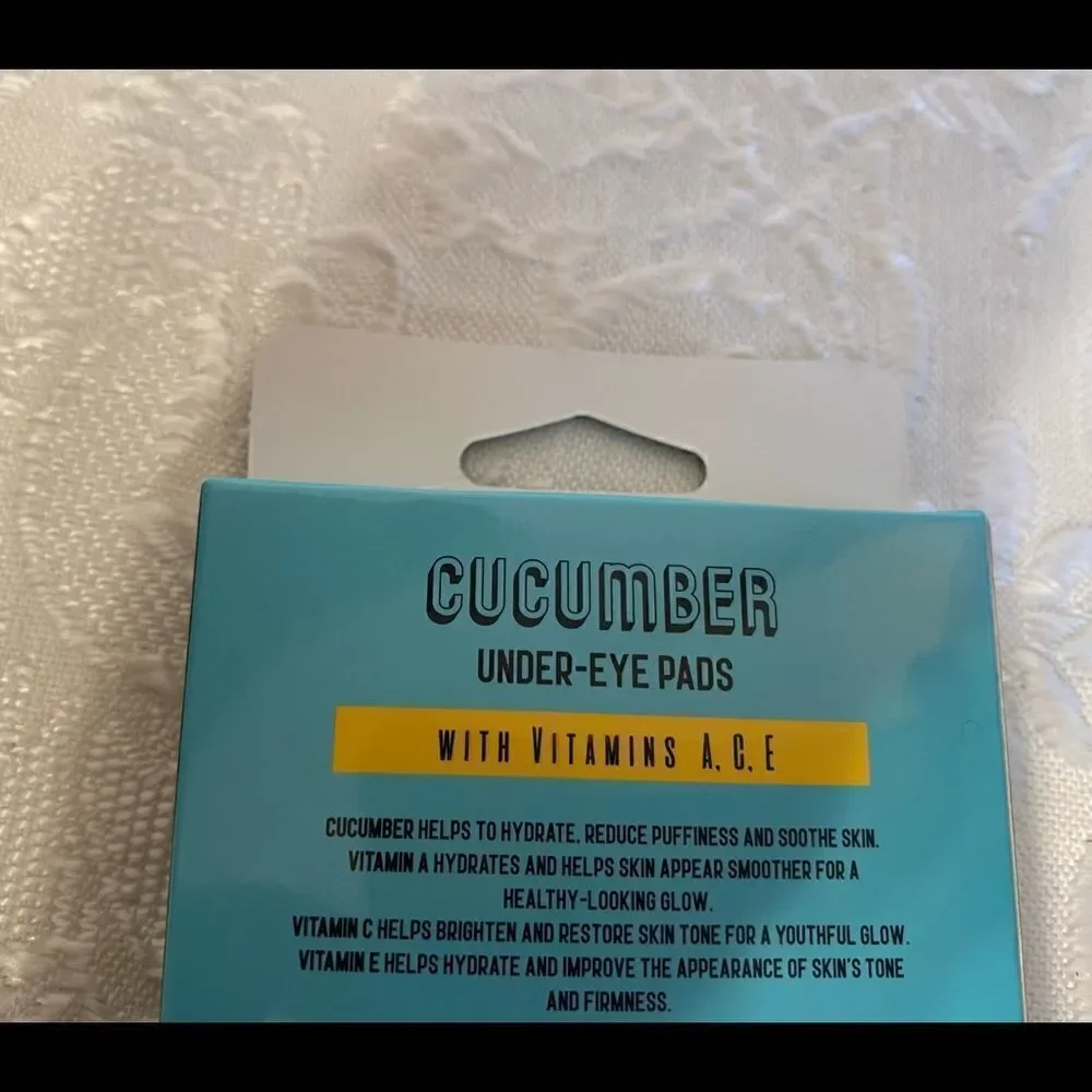 🎊Beauty care The Nobleman Cucumber Under -Eye Pads with Vitamins A.C.E
